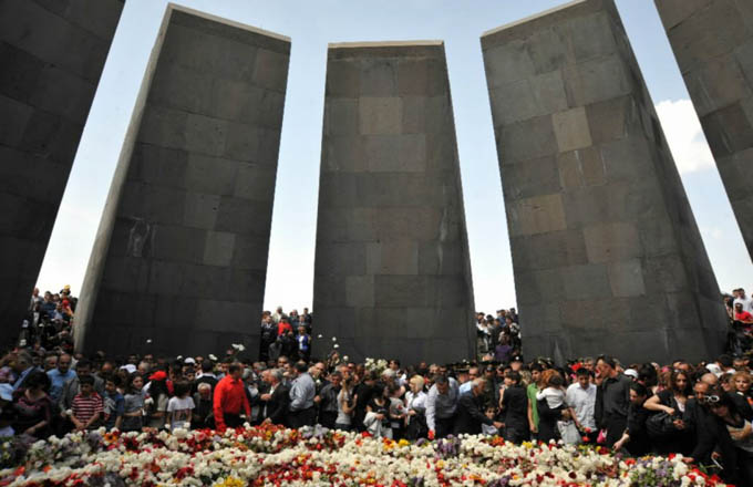 Actos por el 102 Aniversario del genocidio Armenio 