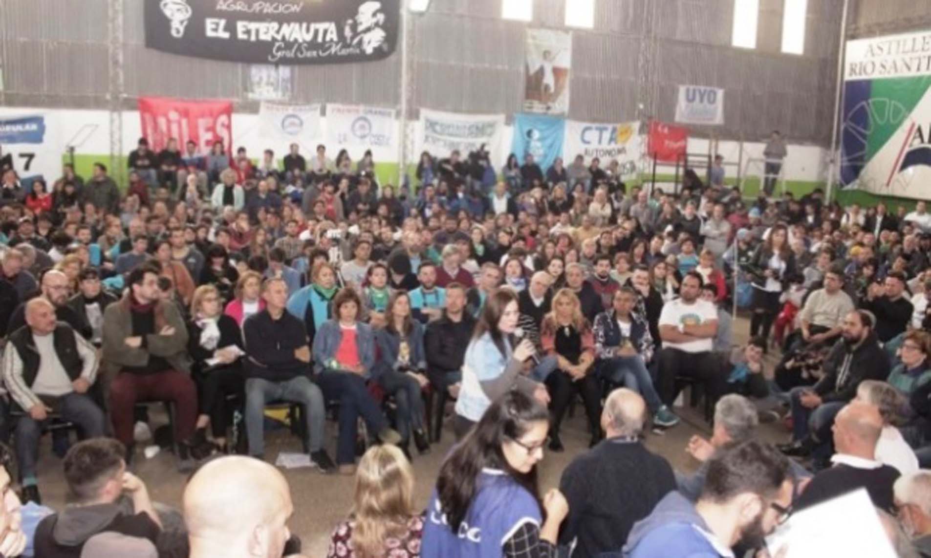 Una multitud de militantes participó en Ensenada
