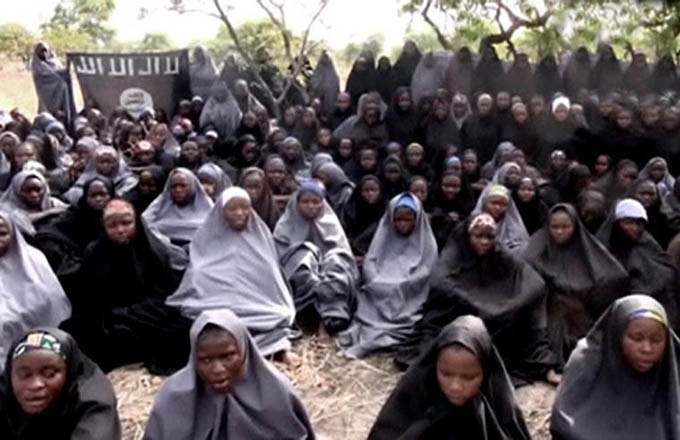 Boko Haram mostró jóvenes secuestradas