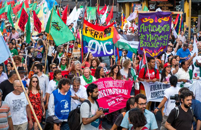Buenos Aires se llenó de antiimperialismo
