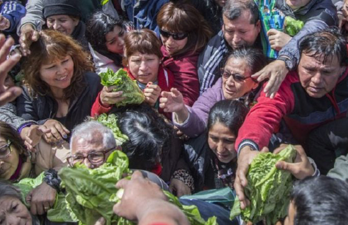Verdurazo: pequeños productores solidarios con los jubilados