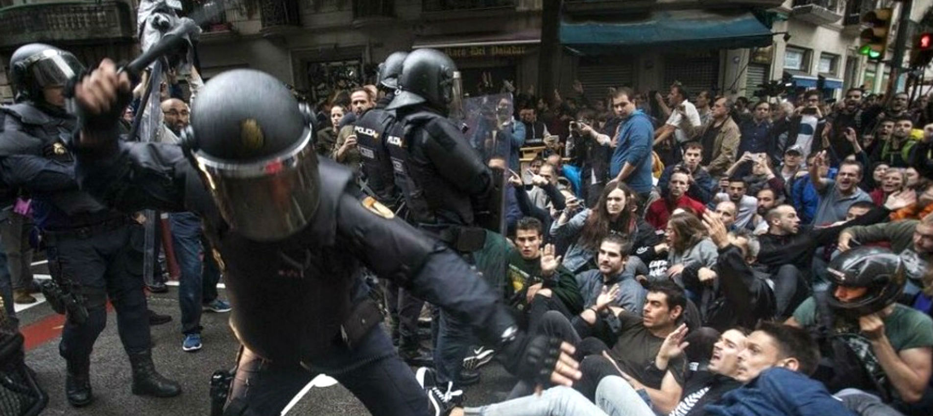 Cientos de heridos por represión policial española en Cataluña