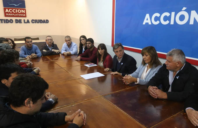 Partidos políticos y organizaciones suscribieron un acuerdo por Mar del Plata