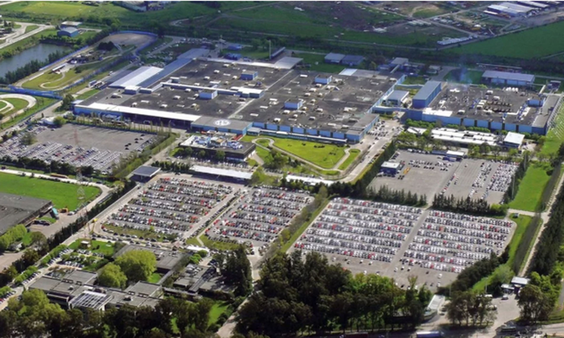 Volkswagen suspende 4 mil trabajadores en Pacheco