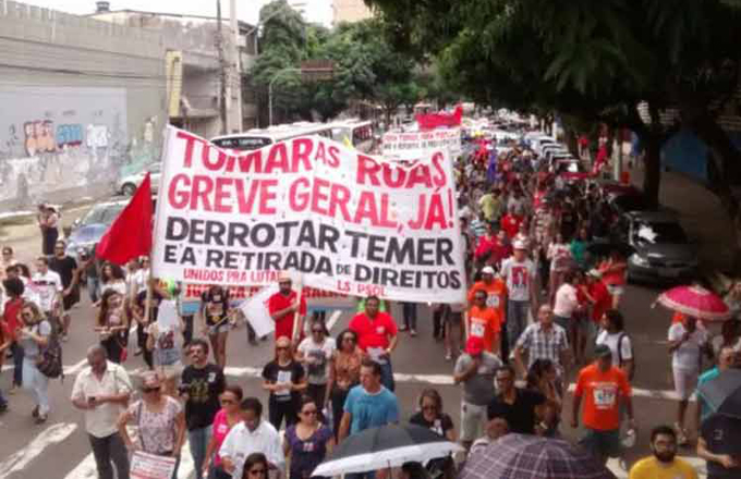 Sindicales brasileñas decidirán nuevo paro