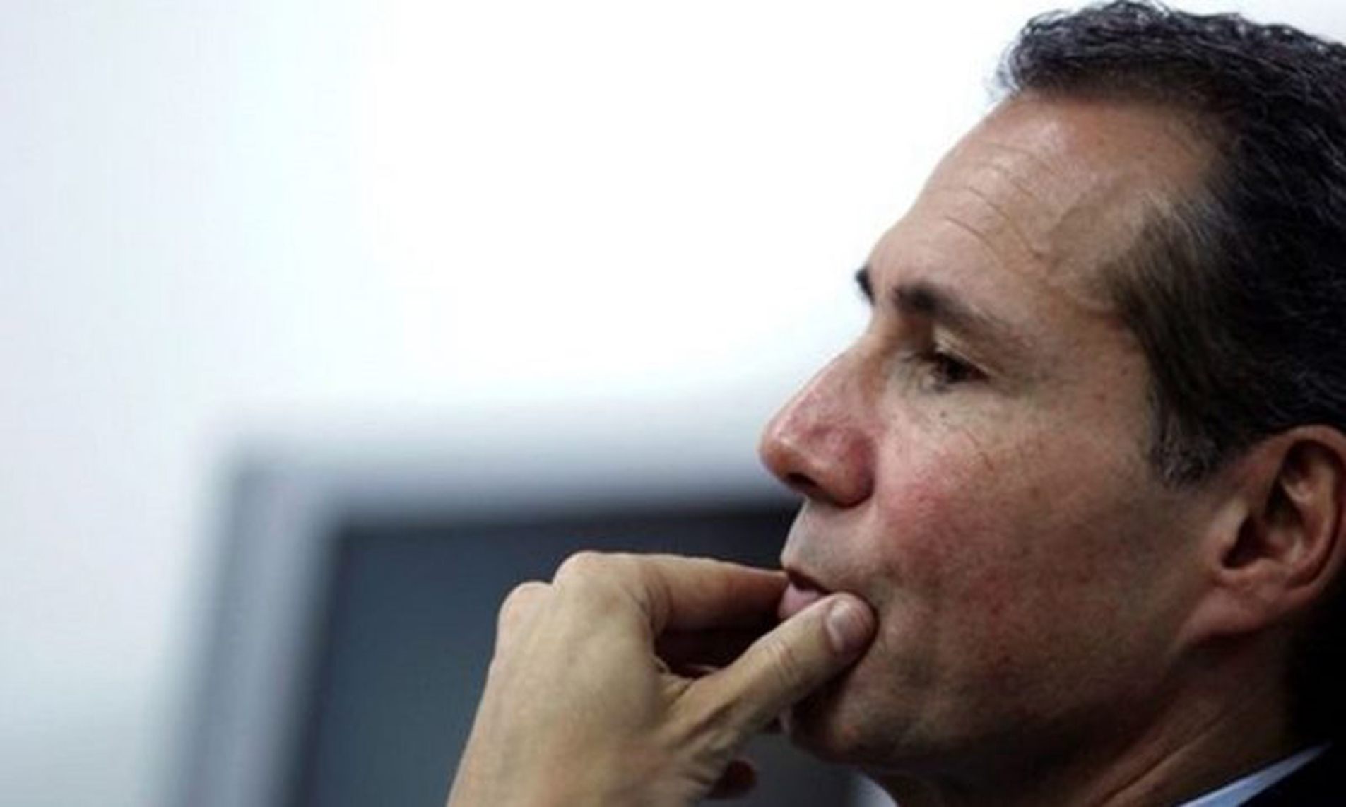 “Nisman falsificó documentos”