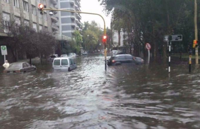 Mar del Plata: temporal, inundaciones y evacuados