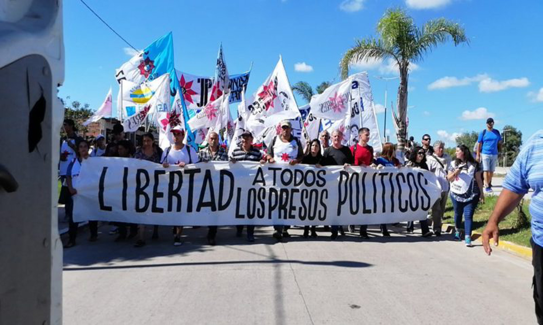 Marcha al penal de Ezeiza por la libertad de los presos políticos