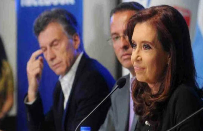 Encuestas: sube CFK, baja MM
