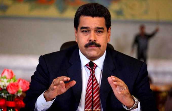 Maduro recibió a mediadores en diálogo con la oposición